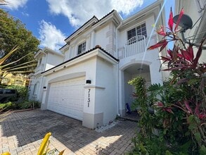 7131 NW 114th Ct in Doral, FL - Building Photo - Building Photo