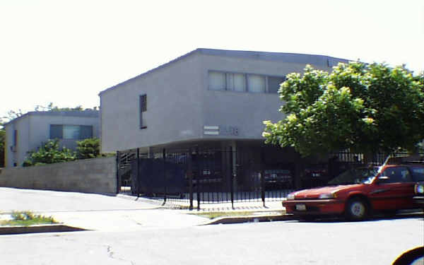 1218 Tamarind Ave in Los Angeles, CA - Building Photo - Building Photo