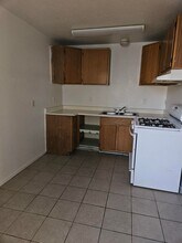 1509 Lynne Renee Ct in Modesto, CA - Foto de edificio - Building Photo