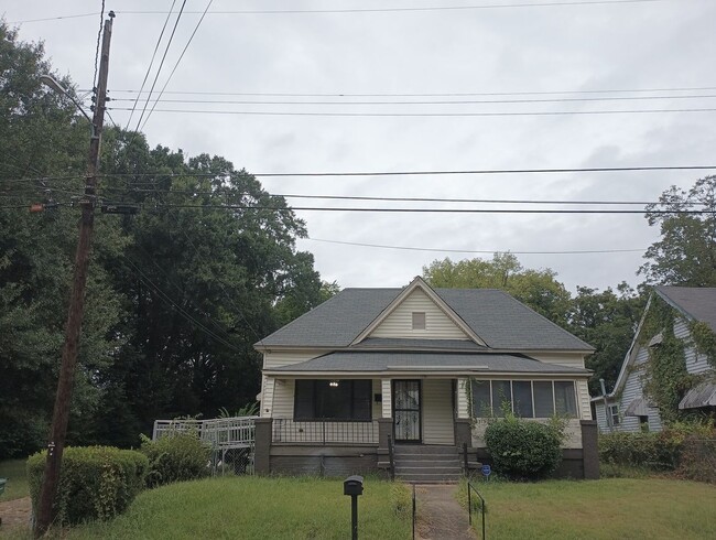 property at 2213 E 3rd St