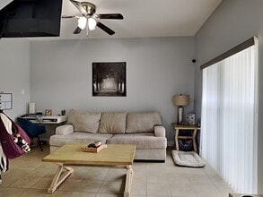 16583 Cedar Crest Dr in Orlando, FL - Building Photo - Building Photo