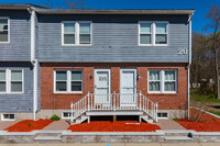 Cherry Blossom Condominiums in Attleboro, MA - Foto de edificio - Building Photo