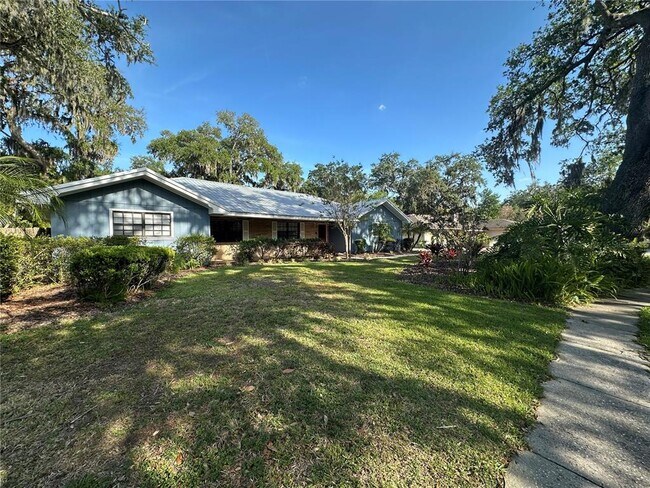 6324 Fern Ln in Lakeland, FL - Building Photo - Building Photo