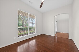 14335 Plum Springs Dr in Cypress, TX - Building Photo - Building Photo