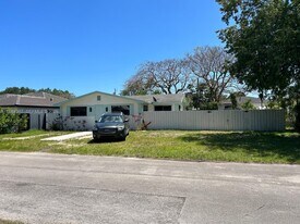 8866 SW 126th St in Miami, FL - Building Photo
