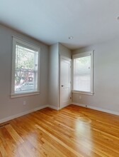 568 Green St, Unit 1 in Cambridge, MA - Building Photo - Building Photo