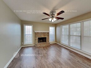 1042 Simon Park Cir in Lawrenceville, GA - Foto de edificio - Building Photo