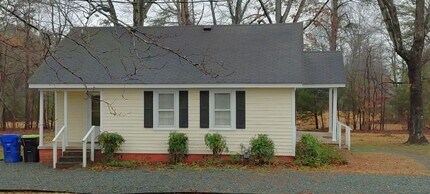 422 Manning Ave in Elon, NC - Building Photo - Building Photo