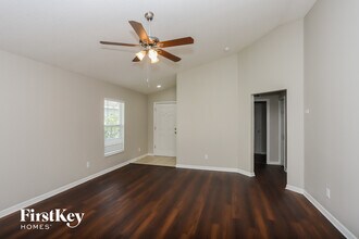 15206 Searobbin Dr in Lakewood Ranch, FL - Building Photo - Building Photo