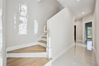 5314 Suez St in Houston, TX - Foto de edificio - Building Photo