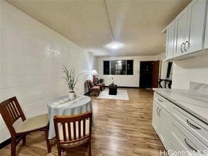 94-054 Leolua St in Waipahu, HI - Building Photo - Building Photo