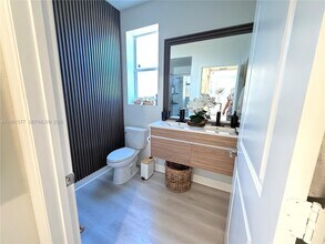 2661 SE 24th Ct in Homestead, FL - Building Photo - Building Photo