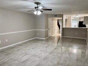 14922 Par Club Cir in Tampa, FL - Building Photo - Building Photo