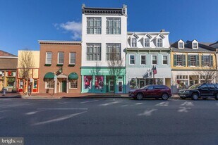 809 Caroline St in Fredericksburg, VA - Building Photo