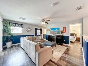 9048 Sand Trap Dr in Four Corners, FL - Building Photo - Building Photo