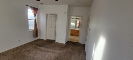 14353 E 1st Dr, Unit 201 in Aurora, CO - Building Photo - Building Photo