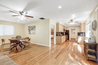 908 Anderson Rd in Davis, CA - Building Photo - Building Photo
