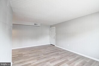 10 E 16th St in Frederick, MD - Building Photo - Building Photo