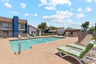 Sorrento Apartments in Mesa, AZ - Foto de edificio - Building Photo