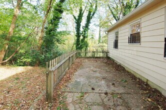 892 Midway St SE in Atlanta, GA - Building Photo - Building Photo