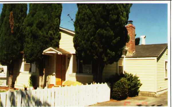 1046 10th Ave in Redwood City, CA - Building Photo - Building Photo