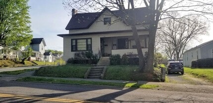 1010 Buffalo St in Johnson City, TN - Building Photo - Building Photo