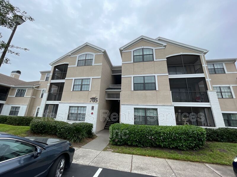 705 Boardwalk Dr Photo