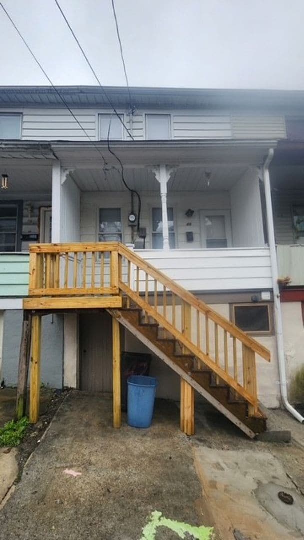 property at 46 E Howard Ave
