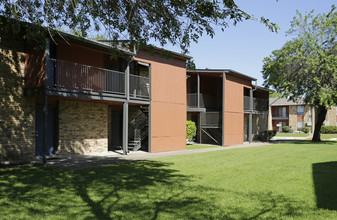 Bay Colony in Killeen, TX - Foto de edificio - Building Photo