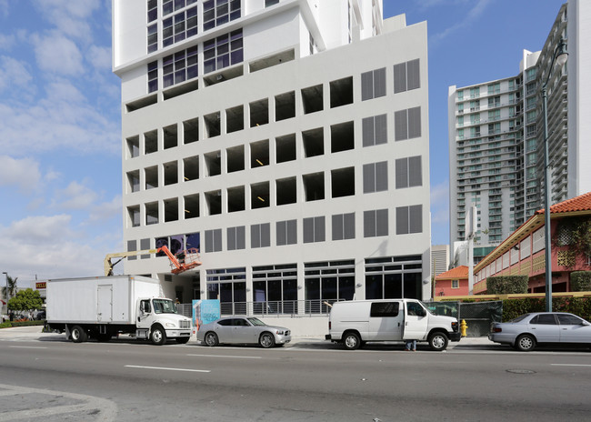 City Heights in Miami, FL - Building Photo - Building Photo