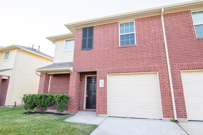 property at 13006 Bella Vida Ln