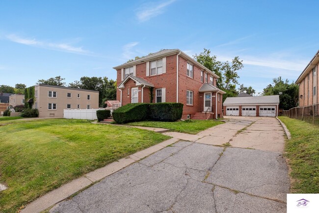 property at 3825 Cuming St
