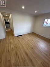 819 Frank Ave in Windsor, ON - Building Photo - Building Photo