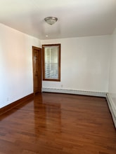 37 Lyman St in New Britain, CT - Building Photo - Building Photo