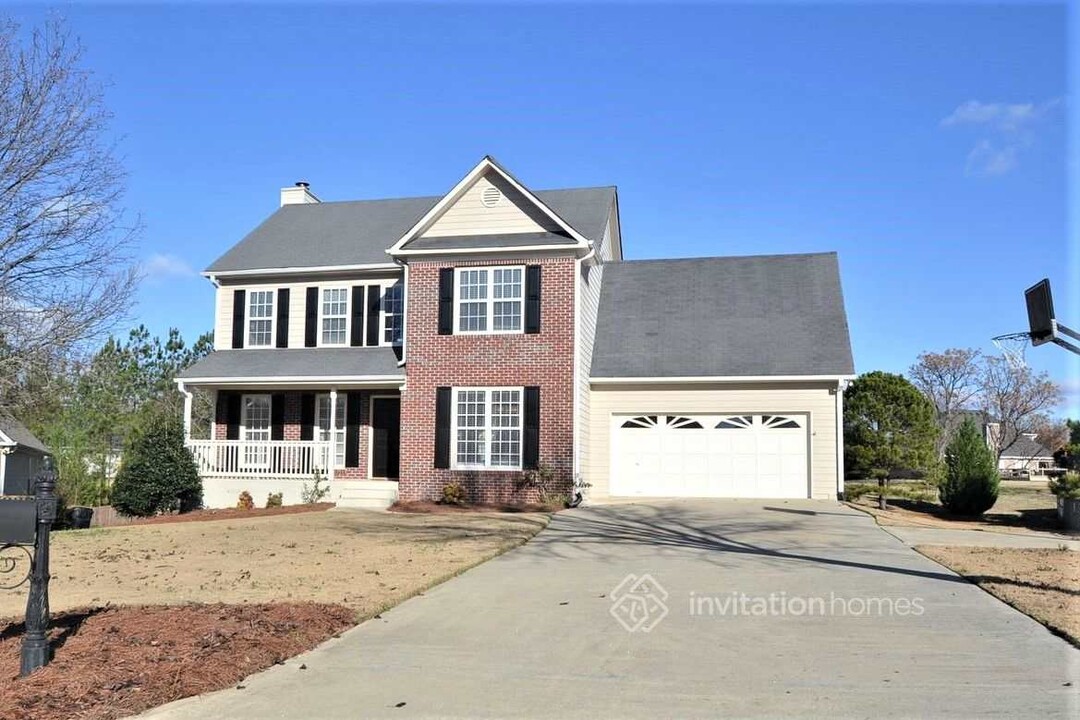 2984 Plantation Run Ct in Loganville, GA - Foto de edificio