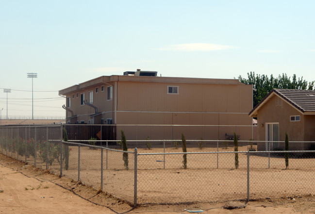 21620 Laguna Rd in Apple Valley, CA - Building Photo - Building Photo