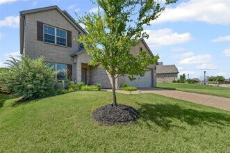 1206 Fox Chase Dr in Mansfield, TX - Building Photo - Building Photo