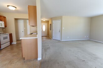 613 Bear Valley Ct in Columbia, MO - Building Photo - Building Photo