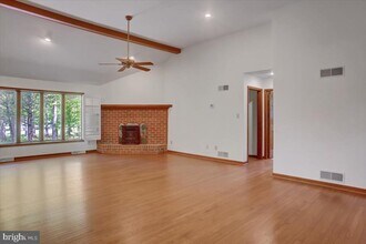 6872 Fairway Dr E in Chambersburg, PA - Building Photo - Building Photo