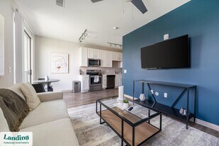 151 E Blount Ave in Knoxville, TN - Building Photo