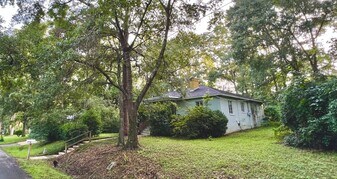 2318 Amelia Cir in Tallahassee, FL - Building Photo