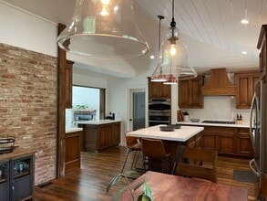 50 Oakcrest Ct in Napa, CA - Building Photo - Building Photo