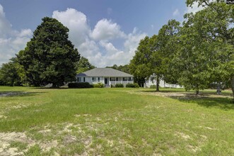 1700 Pisgah Church Rd in Lexington, SC - Foto de edificio - Building Photo