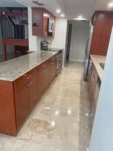 8129 SW 86th Ter in Miami, FL - Foto de edificio - Building Photo