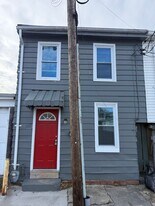 36 Locust Ave in Carlisle, PA - Building Photo