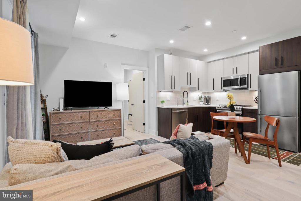 3933 14th St NW-Unit -2 in Washington, DC - Building Photo