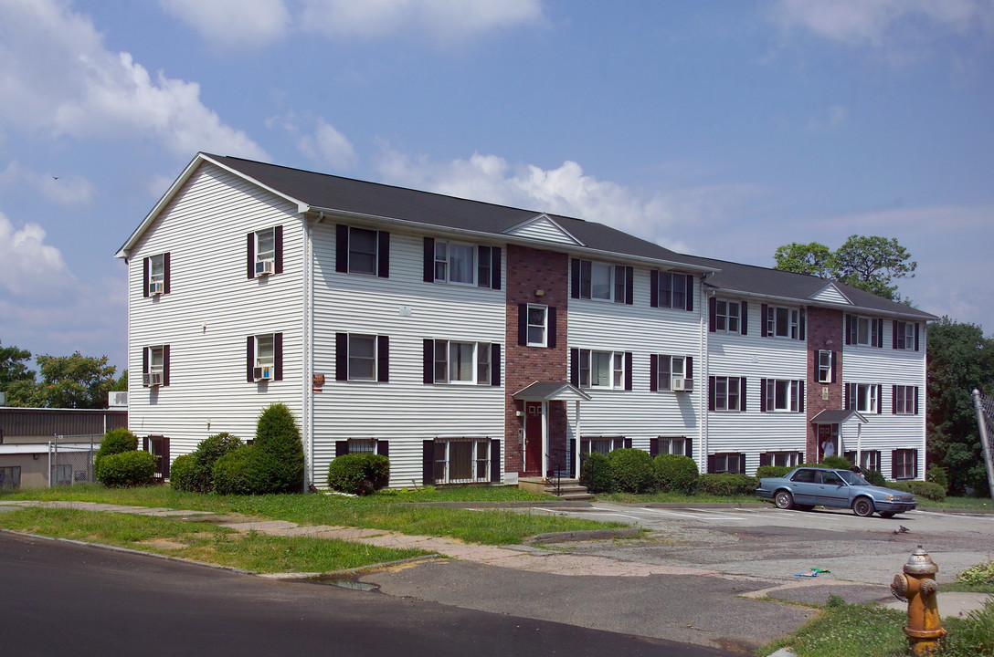 192 Pearl St in Springfield, MA - Building Photo