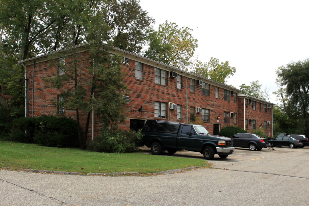 Peppercorn Apartments in Louisville, KY - Building Photo