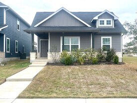 300 Kenai Dr in Kyle, TX - Building Photo