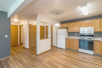 Alberta Heights Apartment Community in Bismarck, ND - Building Photo - Building Photo